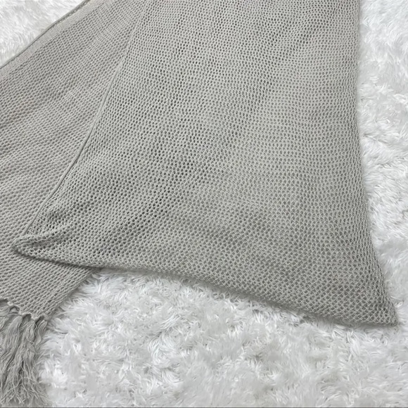 AUTH Bottega Veneta Scarf Stole Fringe Tassel Gray Viscose - Picture 2 of 6